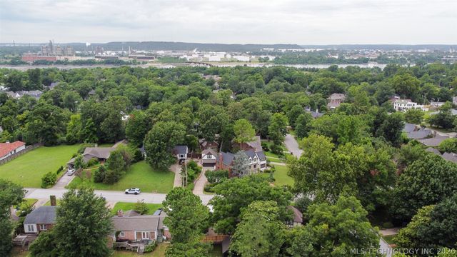 2929 S Woodward Boulevard, Tulsa, OK 74114