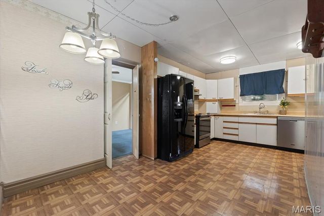 8934 Litzsinger Road, St Louis, MO 63144