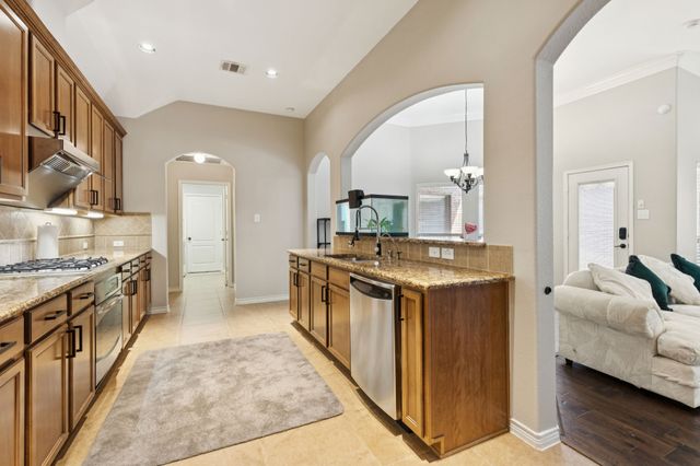 9938 Bell Rock Road, Frisco, TX 75035