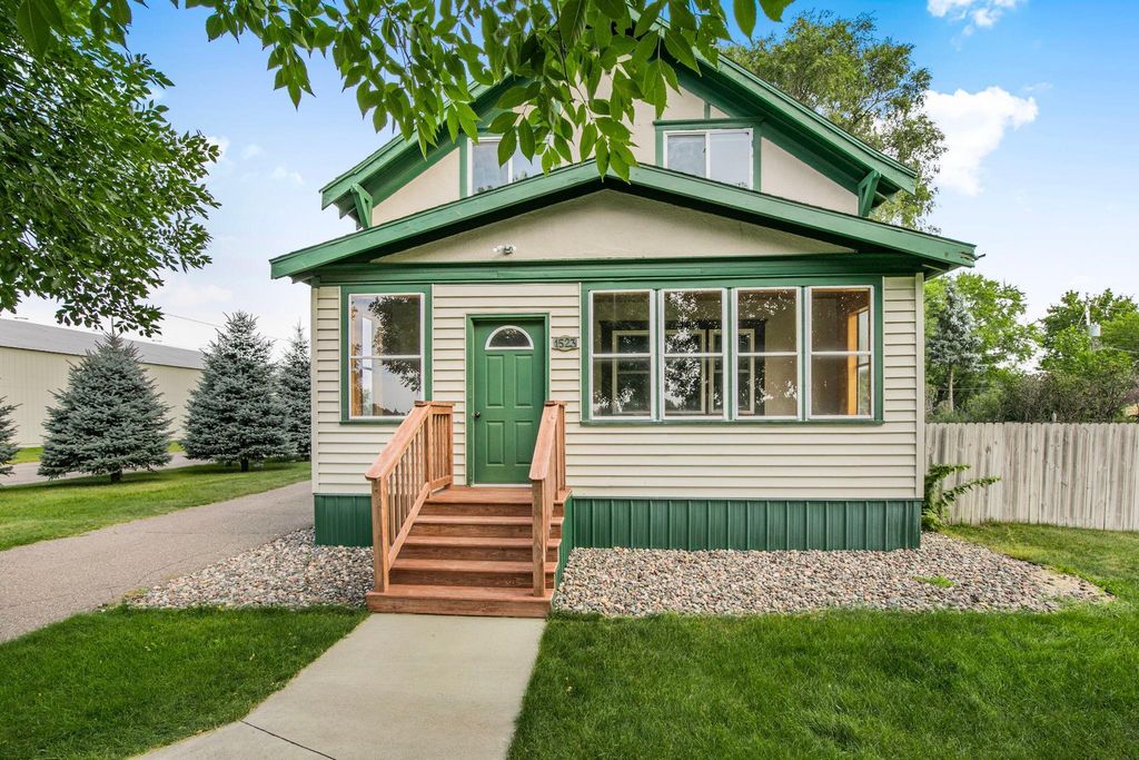 1523 6th Street N, Saint Cloud, MN 56303