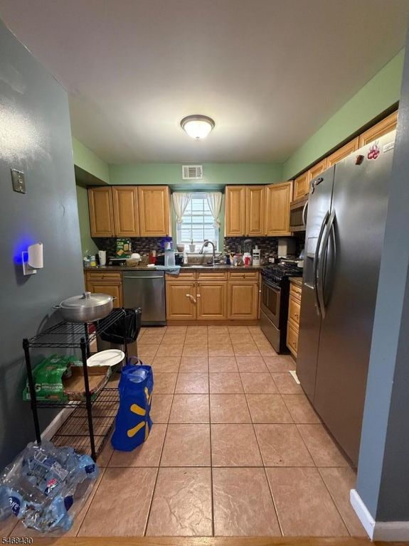 243 N 19Th St, East Orange City, NJ 07017 — photo 5