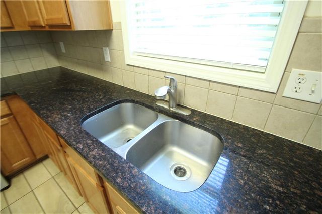 1961 Stoney Chase Drive, Lawrenceville, GA 30044