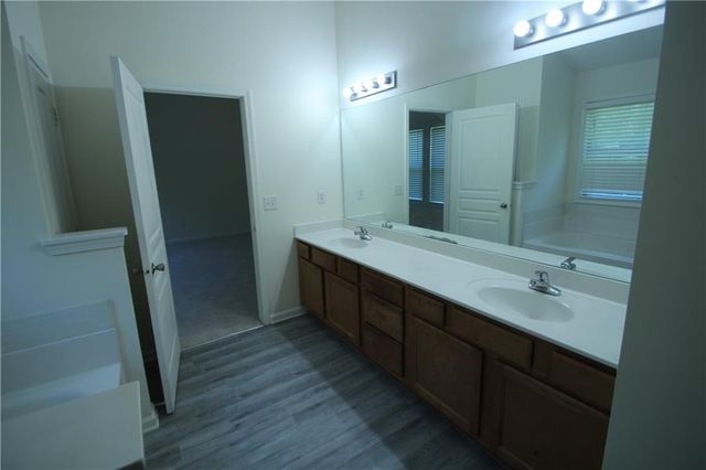 1961 Stoney Chase Drive, Lawrenceville, GA 30044