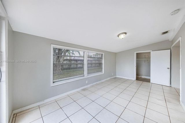 4130 NW 12th Avenue, Oakland Park, FL 33309
