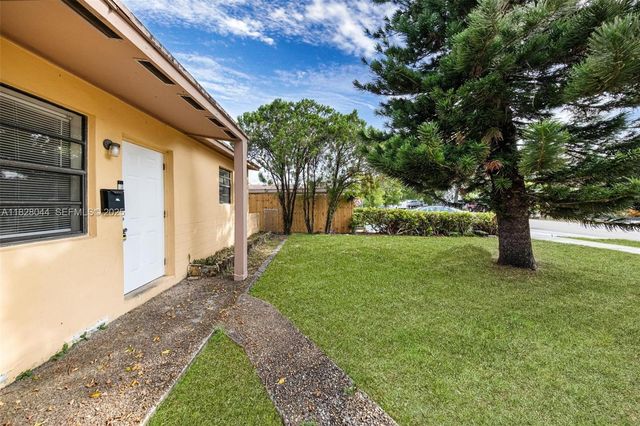 4130 NW 12th Avenue, Oakland Park, FL 33309