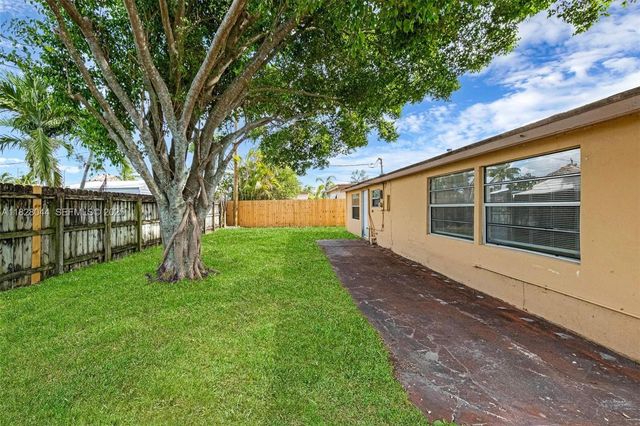 4130 NW 12th Avenue, Oakland Park, FL 33309