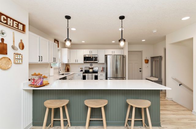 919 SE 9th Street, Des Moines, IA 50309