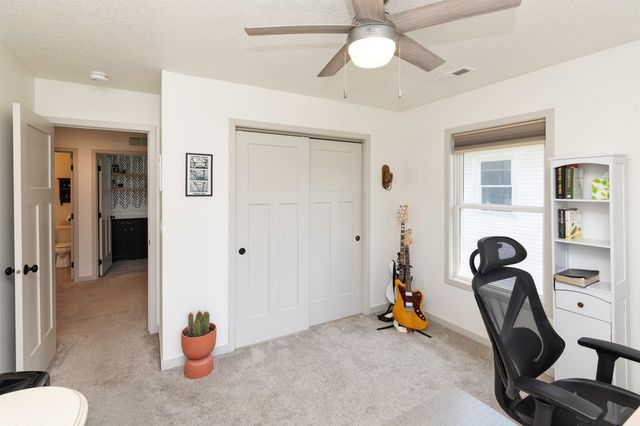 919 SE 9th Street, Des Moines, IA 50309