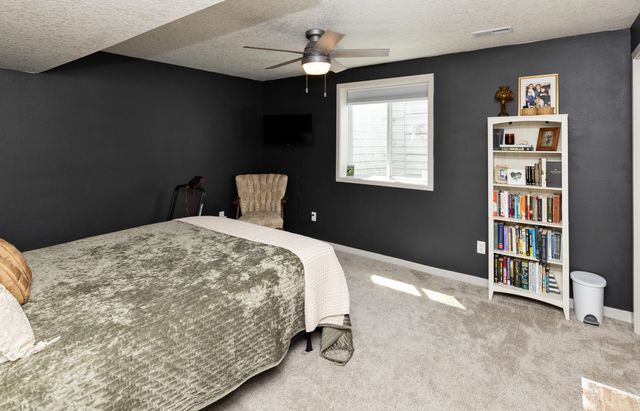 919 SE 9th Street, Des Moines, IA 50309