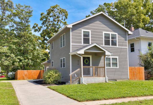 919 SE 9th Street, Des Moines, IA 50309