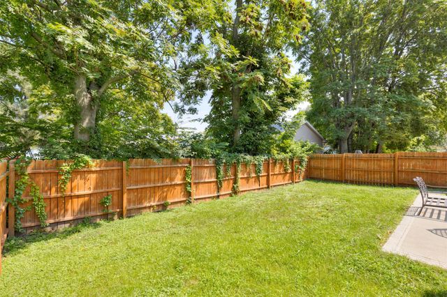 919 SE 9th Street, Des Moines, IA 50309