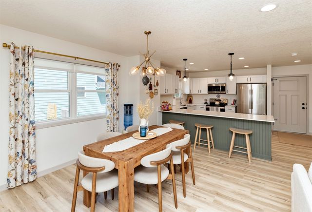 919 SE 9th Street, Des Moines, IA 50309