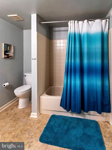 41019 COOPERS PL, Holland, PA 18966