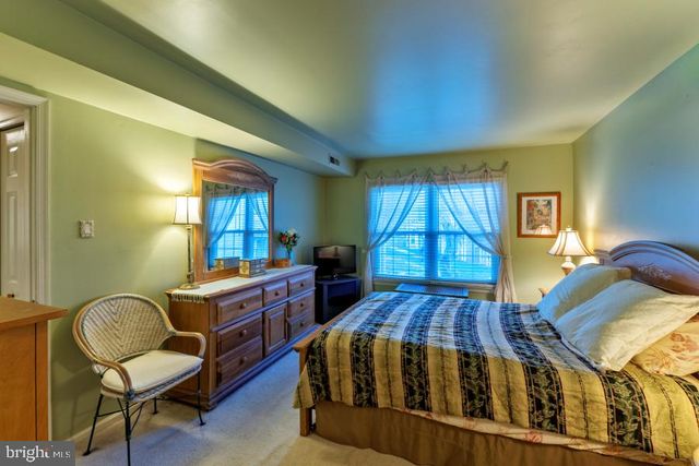 41019 COOPERS PL, Holland, PA 18966