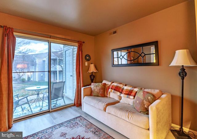 41019 COOPERS PL, Holland, PA 18966