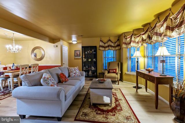 41019 COOPERS PL, Holland, PA 18966