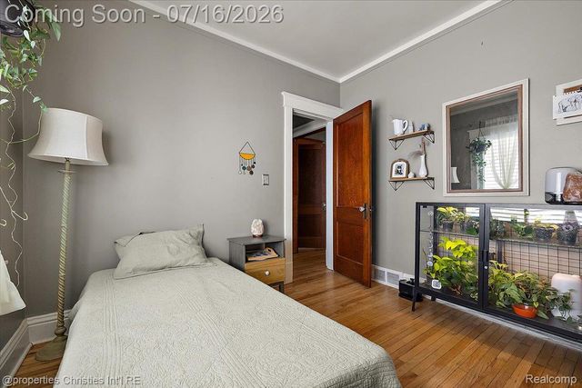 1416 W Marshall Street, Ferndale, MI 48220