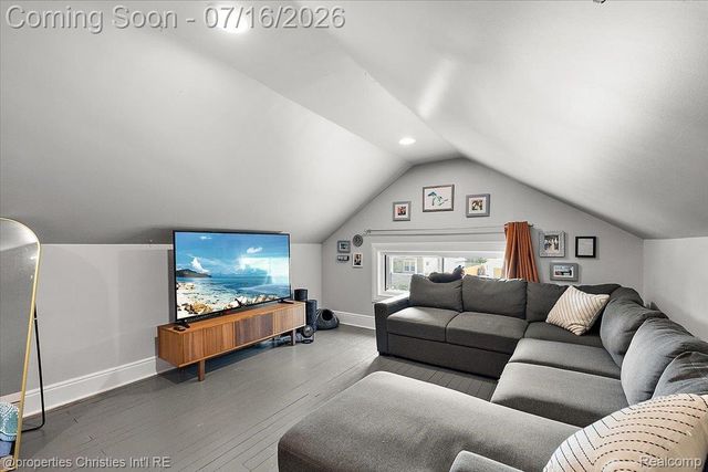1416 W Marshall Street, Ferndale, MI 48220
