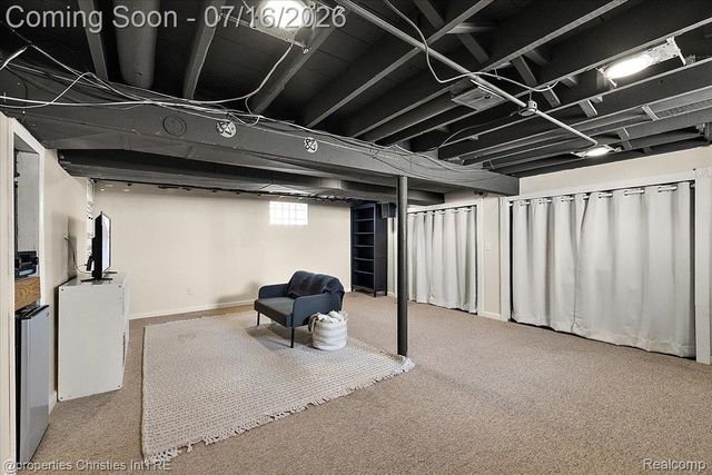 1416 W Marshall Street, Ferndale, MI 48220