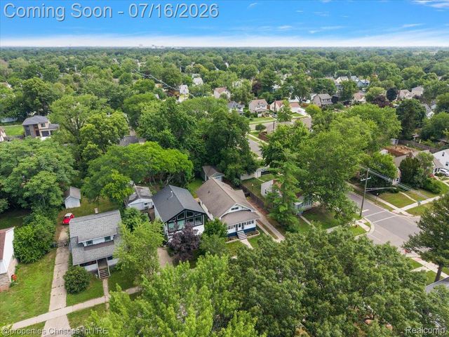 1416 W Marshall Street, Ferndale, MI 48220