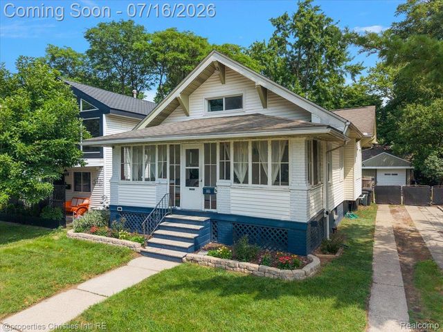 1416 W Marshall Street, Ferndale, MI 48220