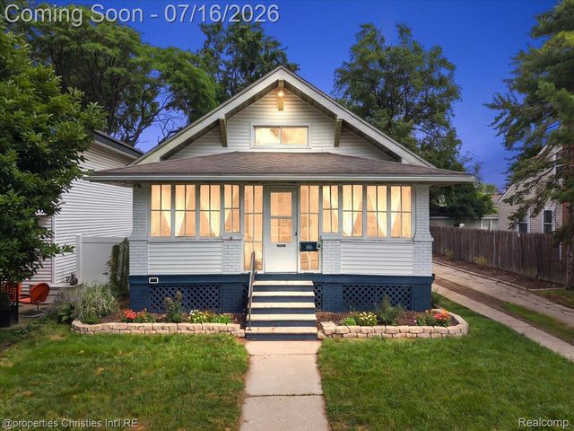 1416 W Marshall Street, Ferndale, MI 48220