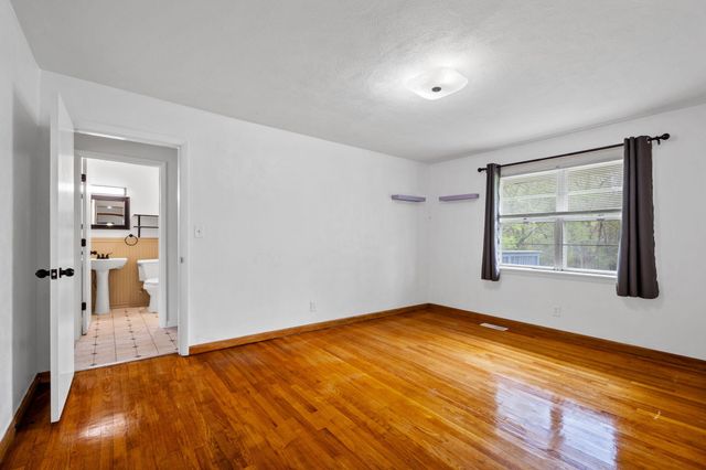 135 N Jenkins Road, Rossville, GA 30741