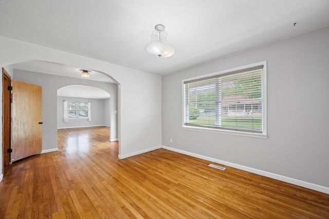 135 N Jenkins Road, Rossville, GA 30741