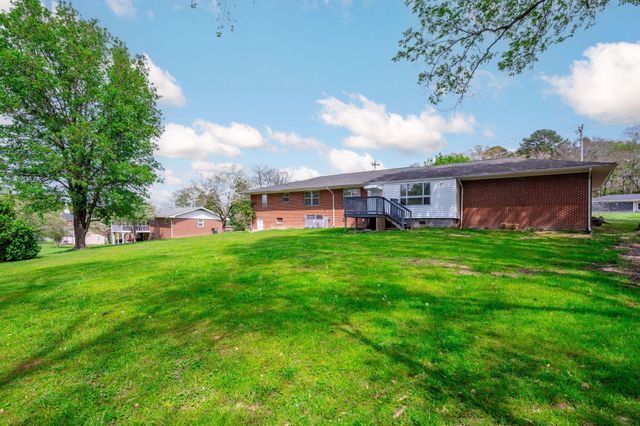 135 N Jenkins Road, Rossville, GA 30741
