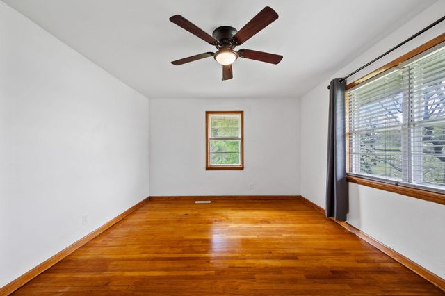 135 N Jenkins Road, Rossville, GA 30741