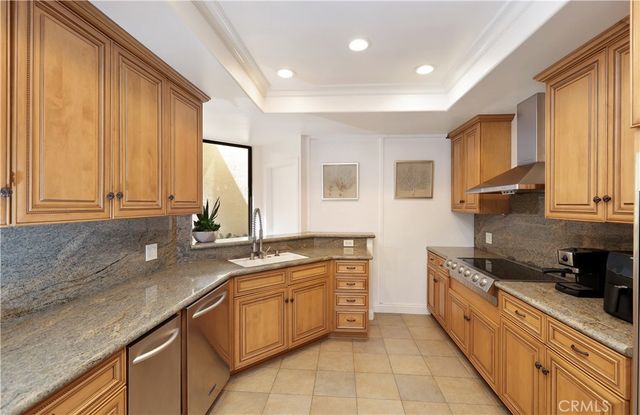 2235 Century Hill, Los Angeles, CA 90067