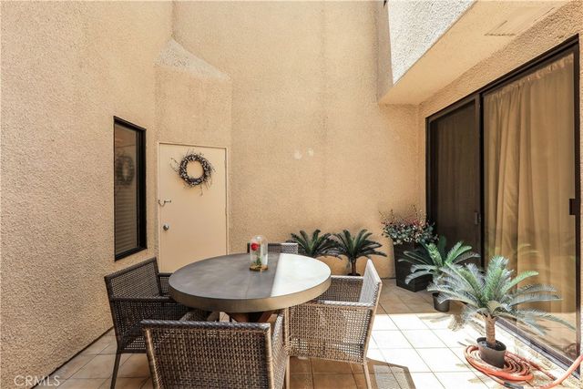 2235 Century Hill, Los Angeles, CA 90067