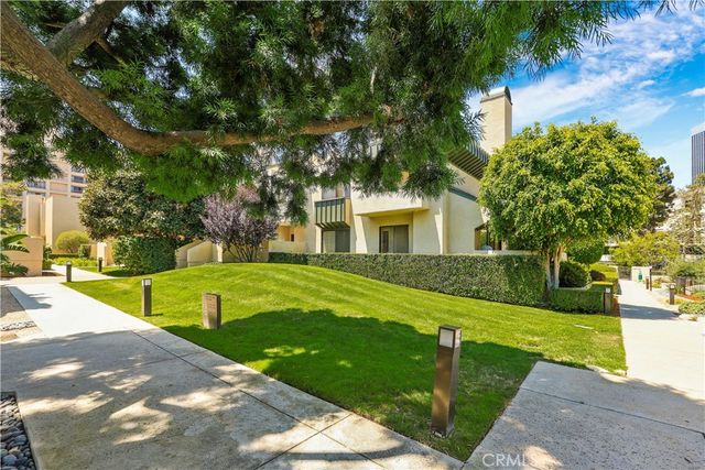 2235 Century Hill, Los Angeles, CA 90067