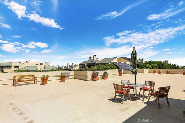 2235 Century Hill, Los Angeles, CA 90067