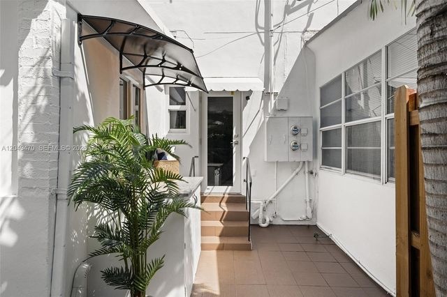 642 86th St, Miami Beach, FL 33141