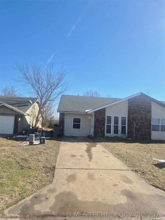 14255 S Hickory Place, Glenpool, OK 74033