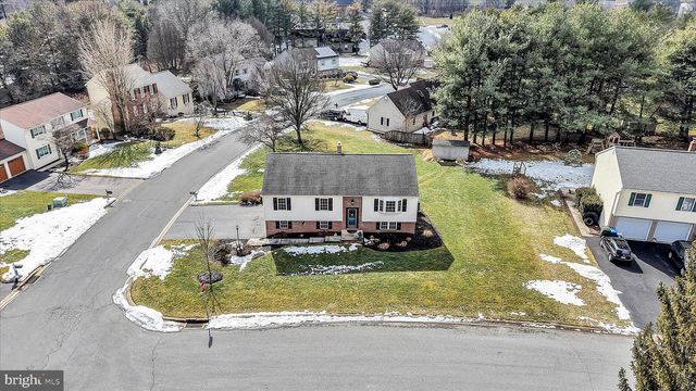 3481 CORONET AVE, Lancaster, PA 17601