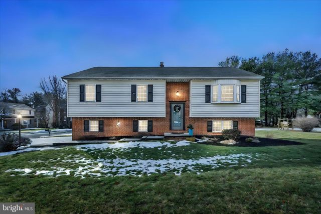 3481 CORONET AVE, Lancaster, PA 17601