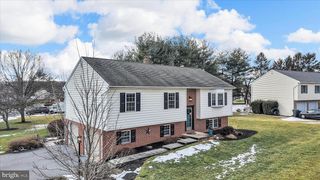 3481 CORONET AVE, Lancaster, PA 17601