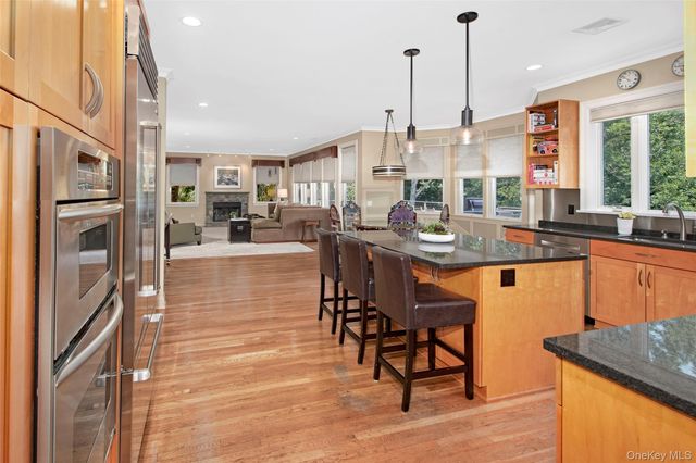 17 Byram Meadows Road, Chappaqua, NY 10514