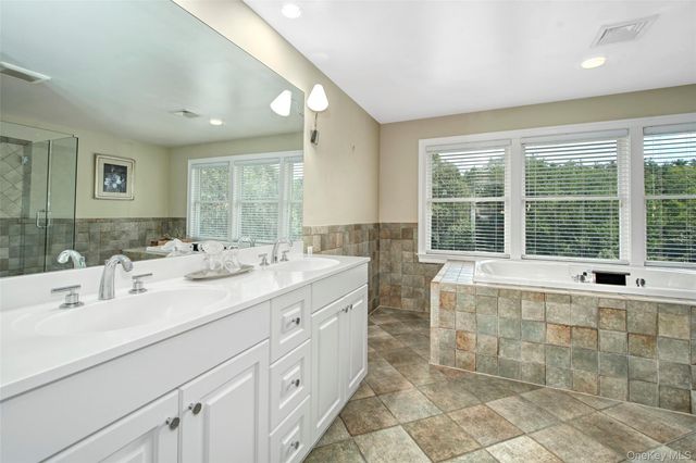 17 Byram Meadows Road, Chappaqua, NY 10514