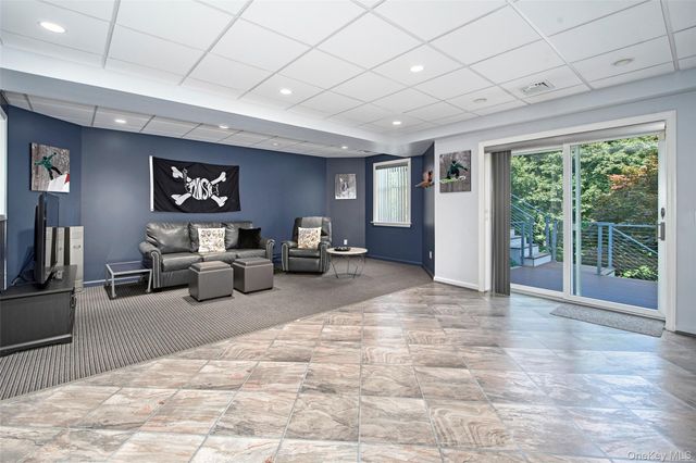 17 Byram Meadows Road, Chappaqua, NY 10514