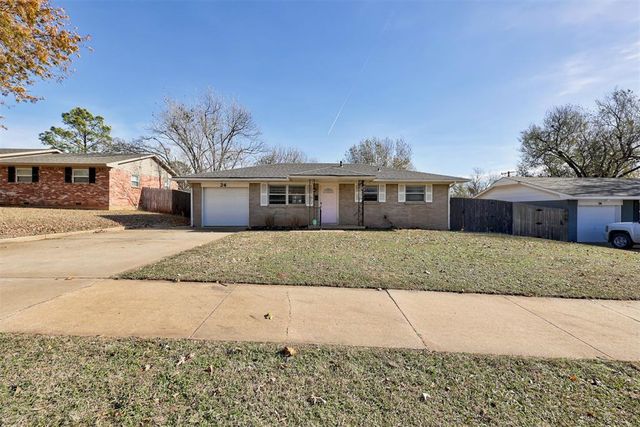24 Seneca Drive, Shawnee, OK 74801