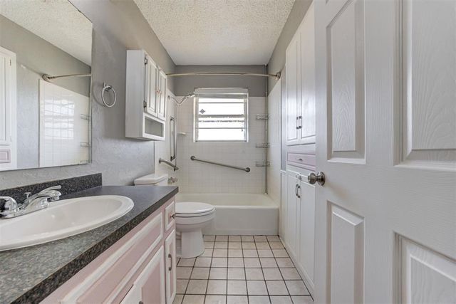 24 Seneca Drive, Shawnee, OK 74801