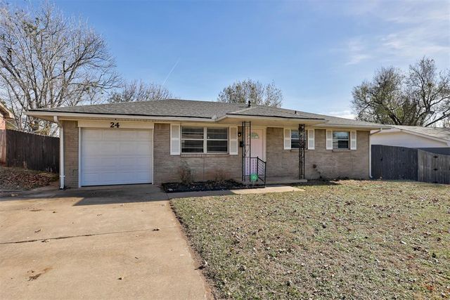 24 Seneca Drive, Shawnee, OK 74801