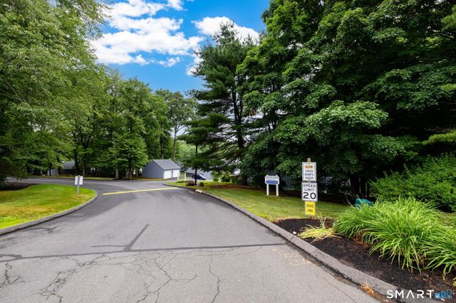 1469 Farmington Avenue 46, Bristol, CT 06010