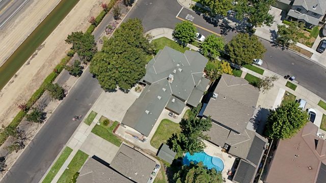 624 Summerton Ln, Turlock, CA 95382