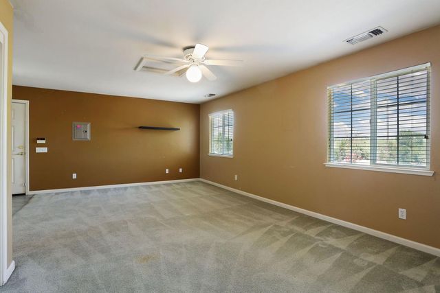 624 Summerton Ln, Turlock, CA 95382