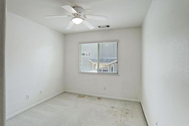 624 Summerton Ln, Turlock, CA 95382