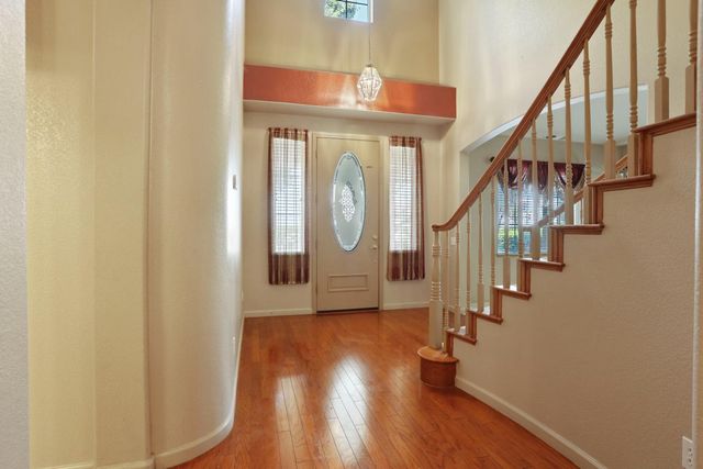 624 Summerton Ln, Turlock, CA 95382